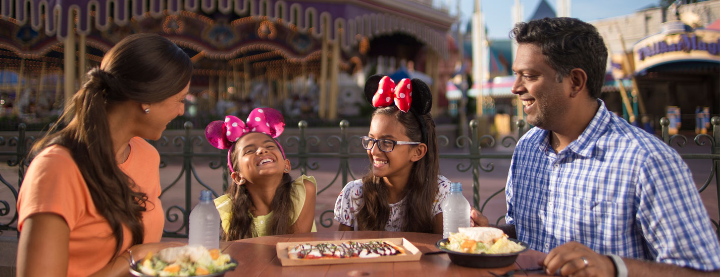 Everything you need to know about FREE Disney Dining and Drinks in 2020