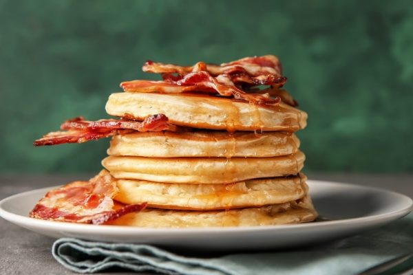 Buttermilk pancakes with bacon