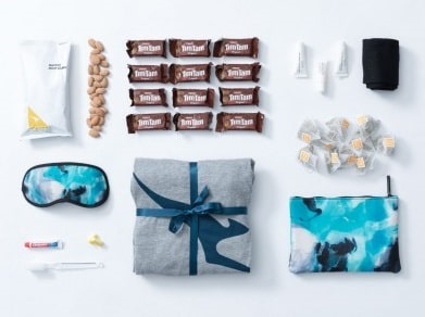 Qantas amenity kit