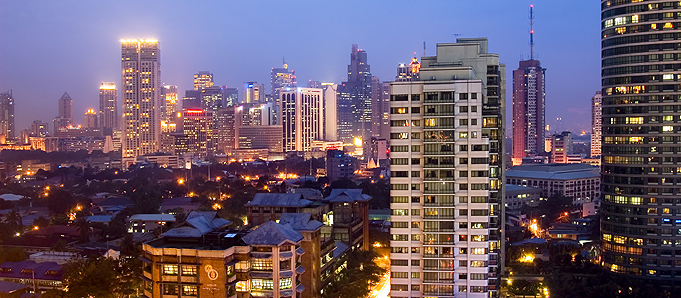 An image of Manila at night