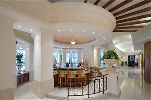 Bar at Le Royal Meridien Beach Resort Dubai