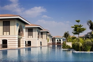 Infinity pool
