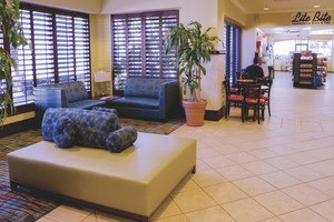Rosen Inn at Pointe Hotel lobby