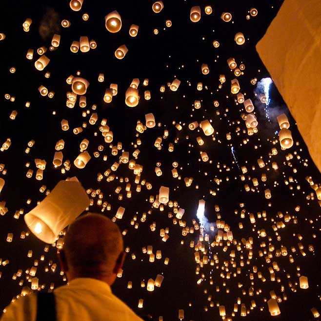 Yi Peng Lantern Festival Thailand