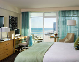Fontainebleau Miami Beach_02_Room
