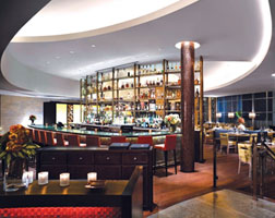 Fontainebleau Miami Beach_04_Bar