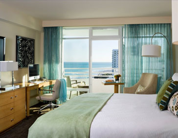 Fontainebleau Miami Beach_02_Room