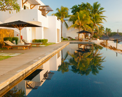 Recif Attitude Pool